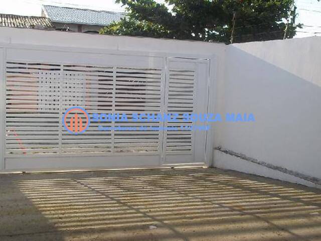 #215 - Casa de Praia para Venda em Peruíbe - SP - 2